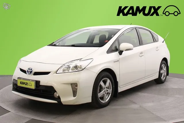 Toyota Prius Active / Suomi-auto / Vakkari / Navigointi / Pe Image 6