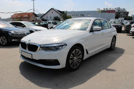 BMW serija 5 530e AUTOMATIK Sport Line *NAVI,LED,KAMERA* Image 1