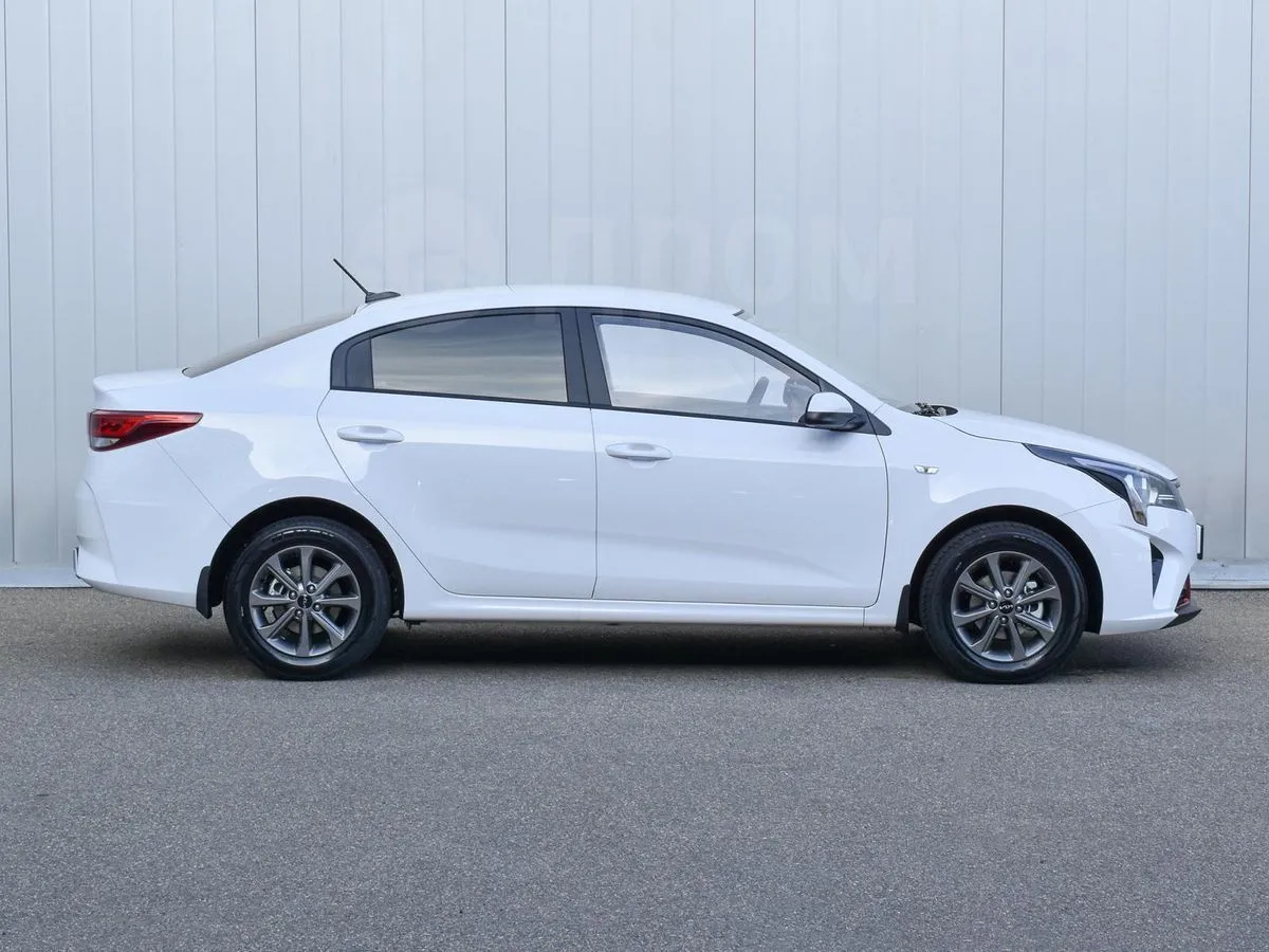 Kia Rio Image 5